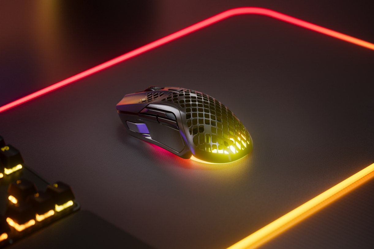 SteelSeries Aerox 5 Wireless